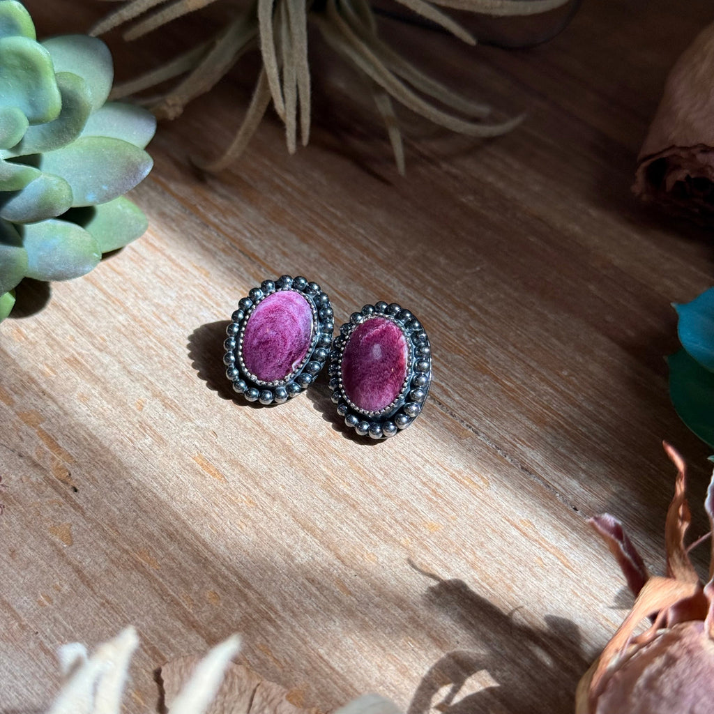 MJ Dark Purple Spiny Oyster Oval Stud Earrings with Beaded Wire