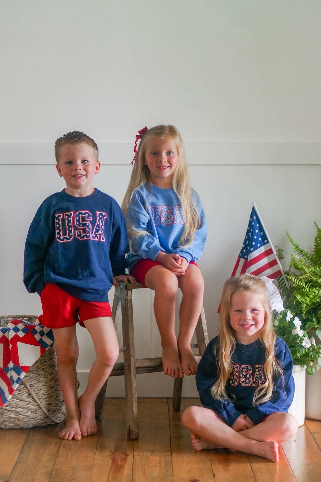 USA Daisy Crewneck Sweatshirt - more colors