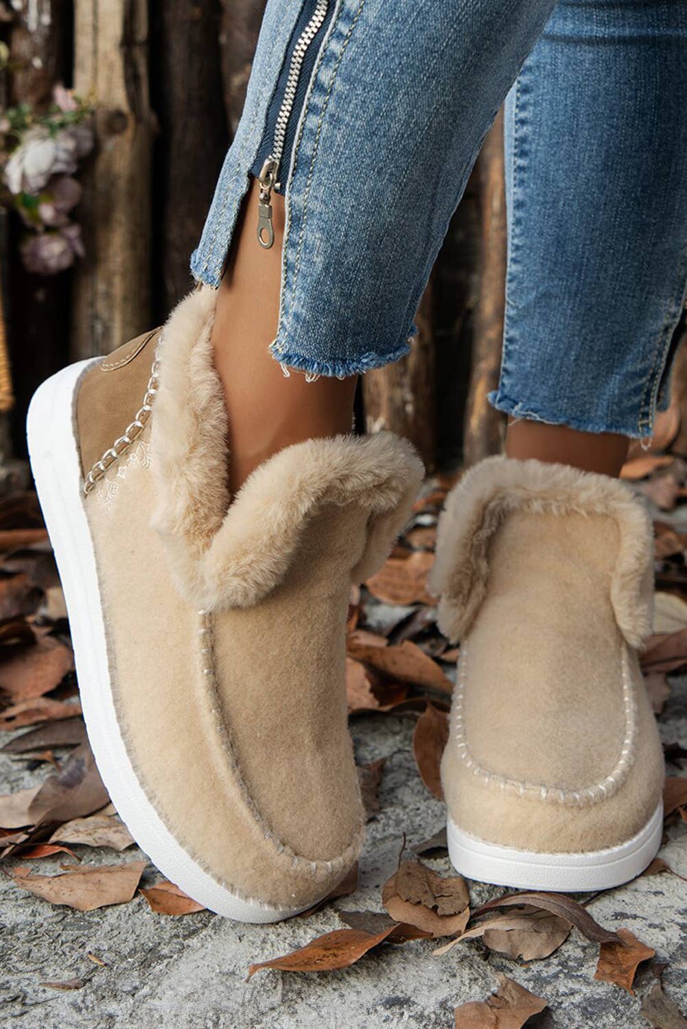 Fleece Stitched Boots
