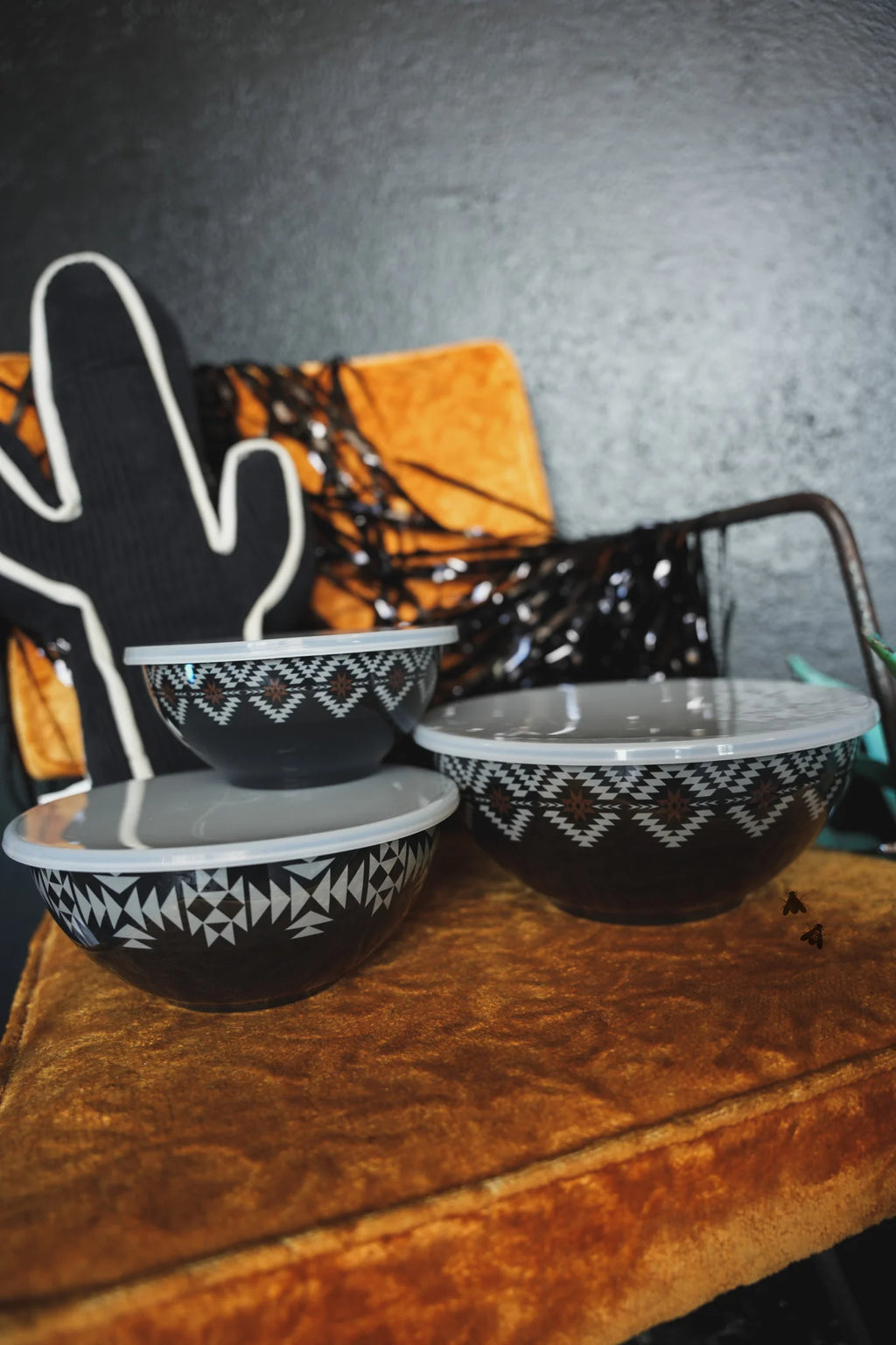 SUPER FLY BOWLS