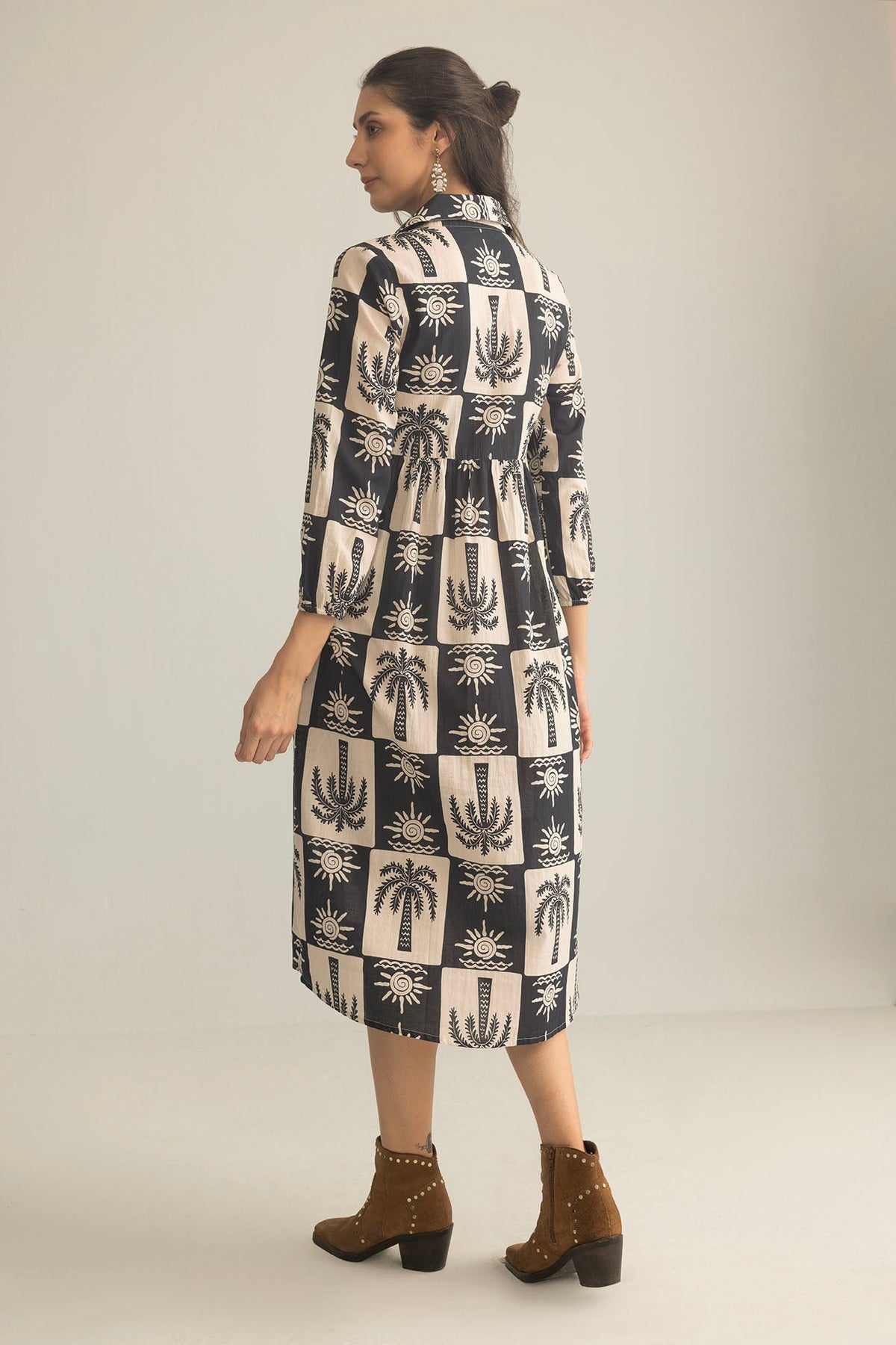 Palm Theory Maxi Dress in Navy Blue & Cream
