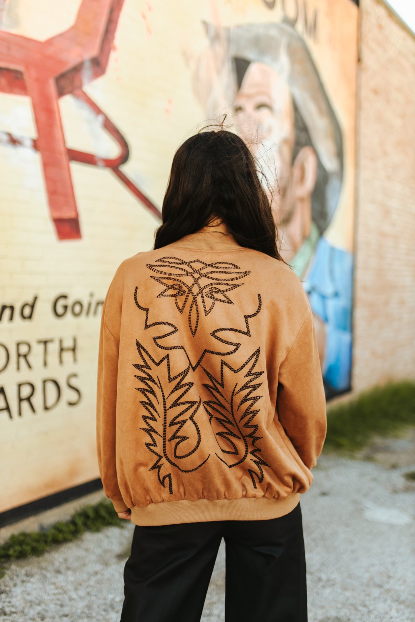 EMBROIDERED BOOT STITCH
BOMBER JACKET