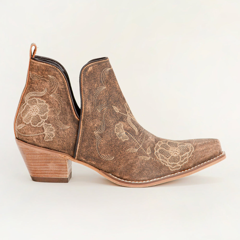 Loyal West South West Booties for Women with brown calfskin in western style for everyday wear