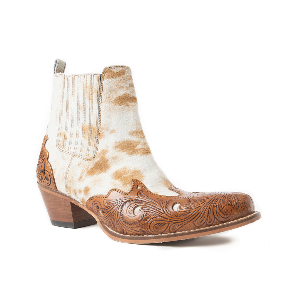 Twin Forks Booties In Brown & White