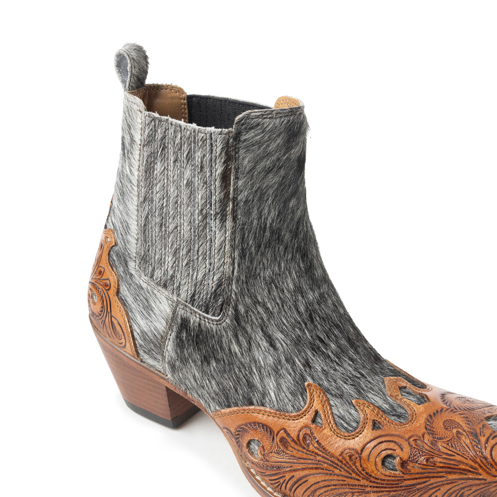 Twin Forks Booties In Black & White