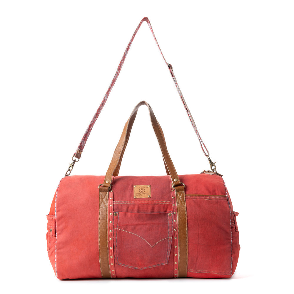 Wildberry Voyager Traveler Bag in Cranberry Smoke