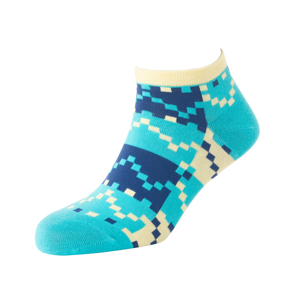 Buttercup Breeze Betty Ankle Socks In Blue