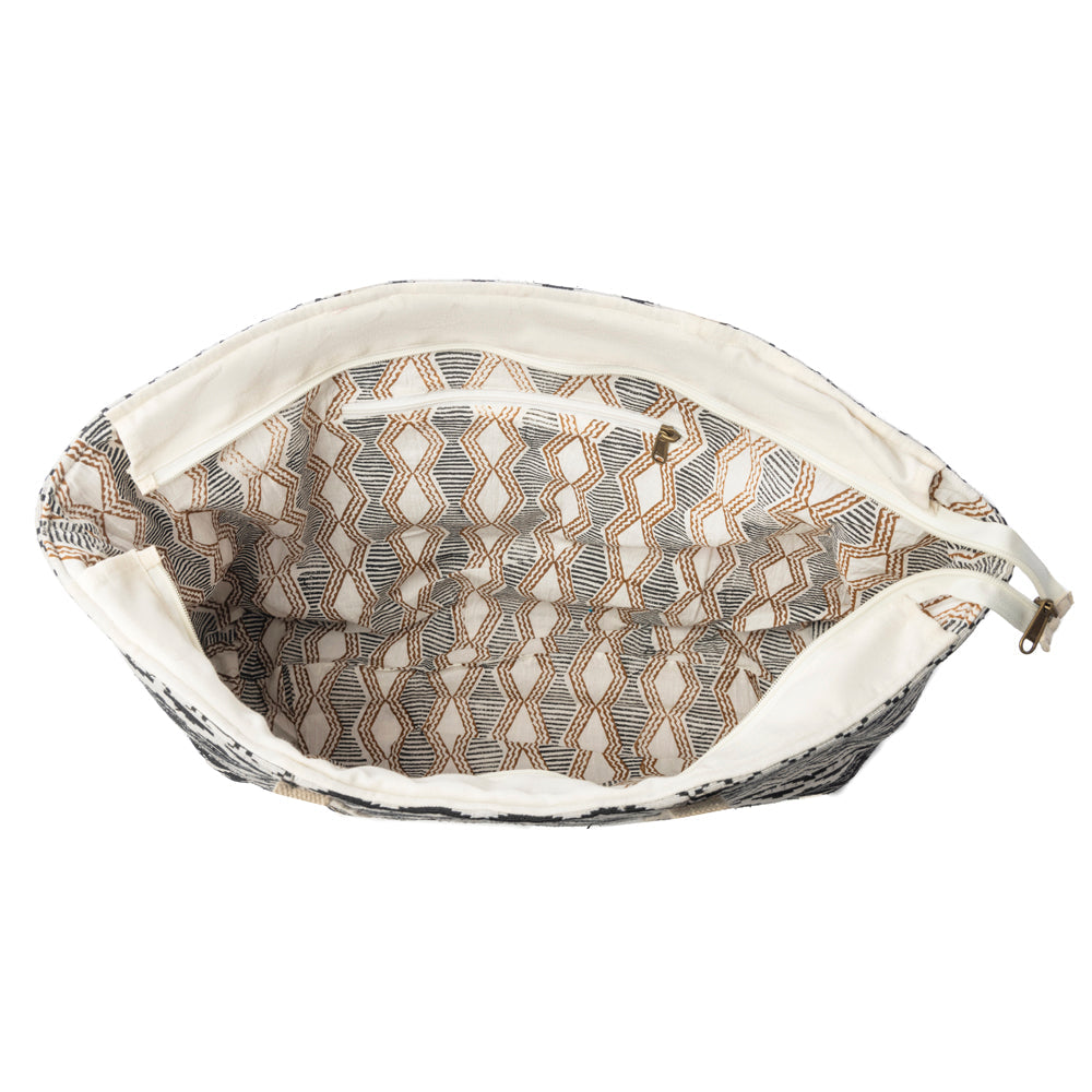 Myra Nocturne Mesa Weekender Bag in Midnight Ivory