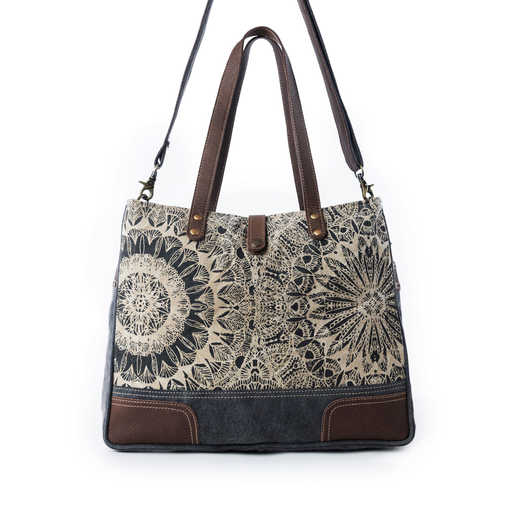 Myra Willow Mesa Messenger in Radial Sand