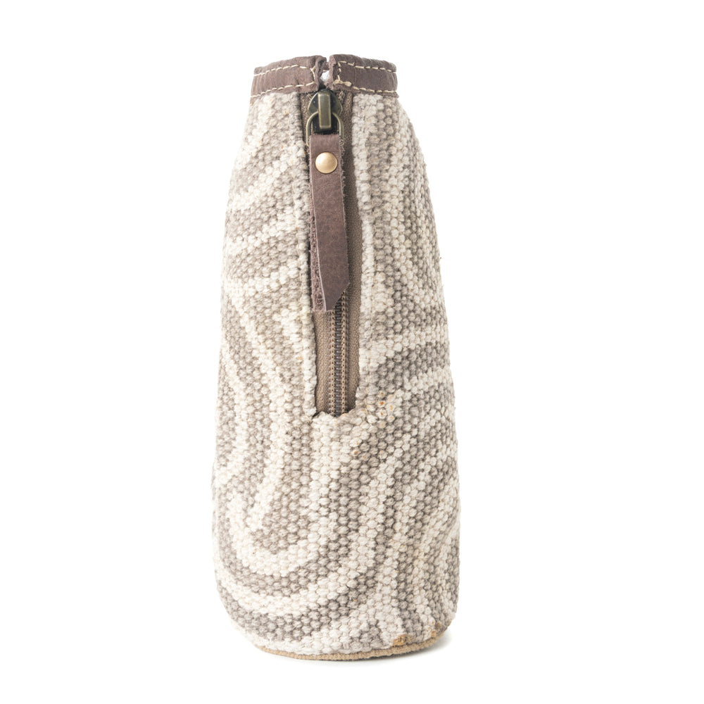 Grey Maze Beer pint Holder