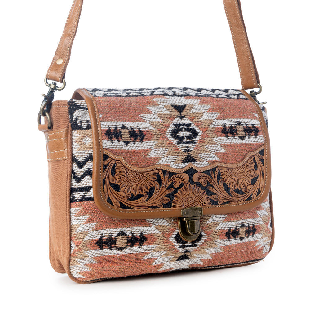 SANSA ALFAMA HANDTOOLED BAG