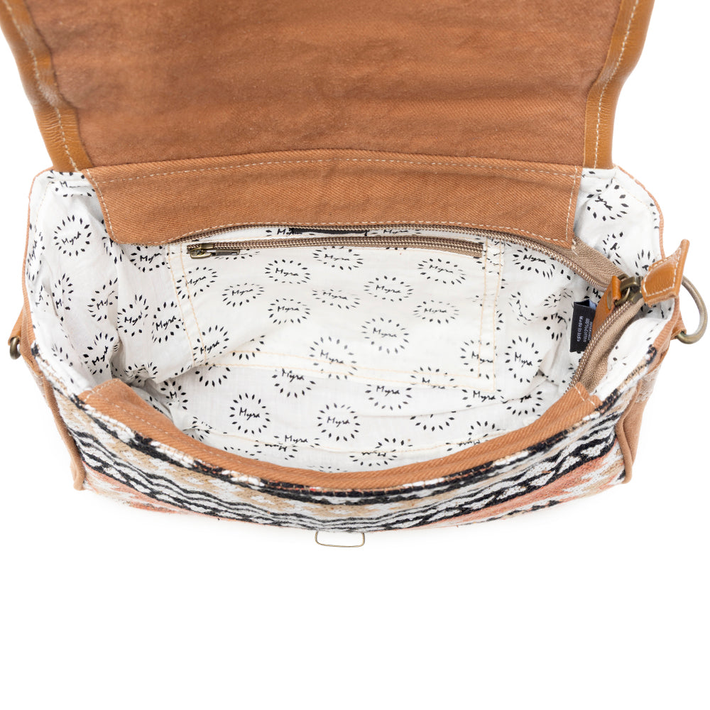 SANSA ALFAMA HANDTOOLED BAG