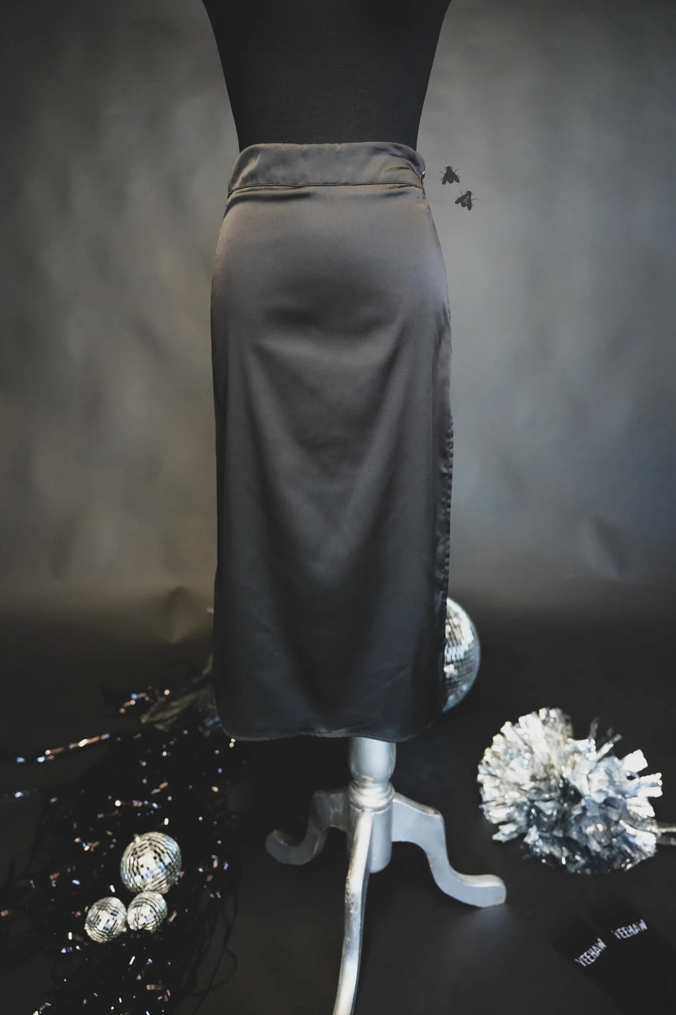 Slitastic skirt