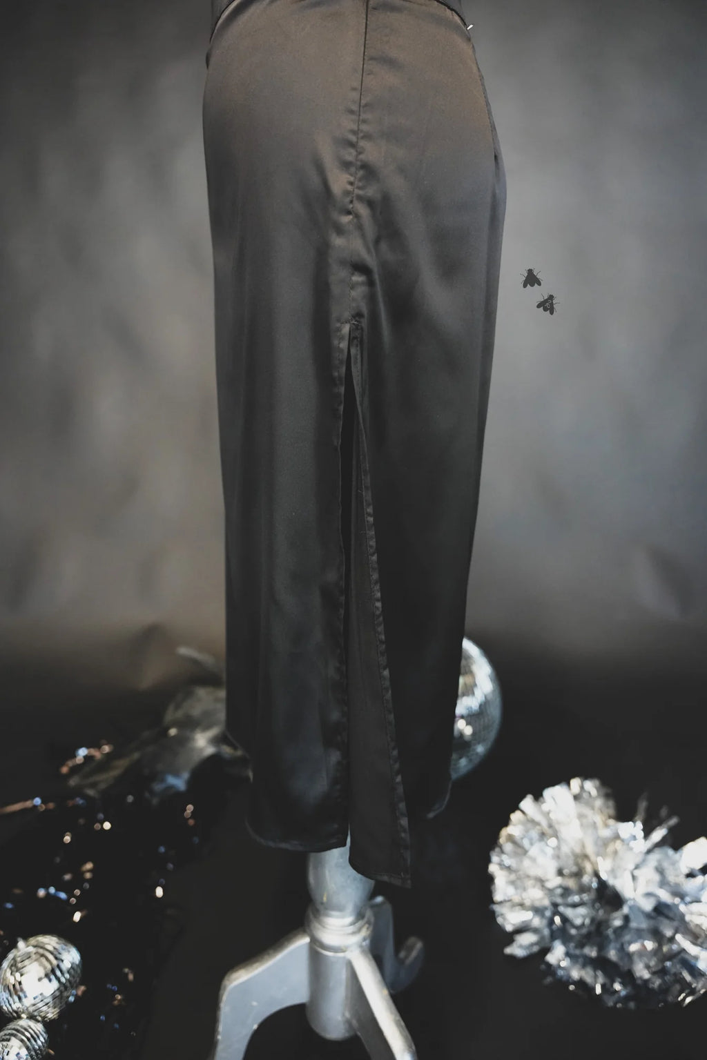 Slitastic skirt