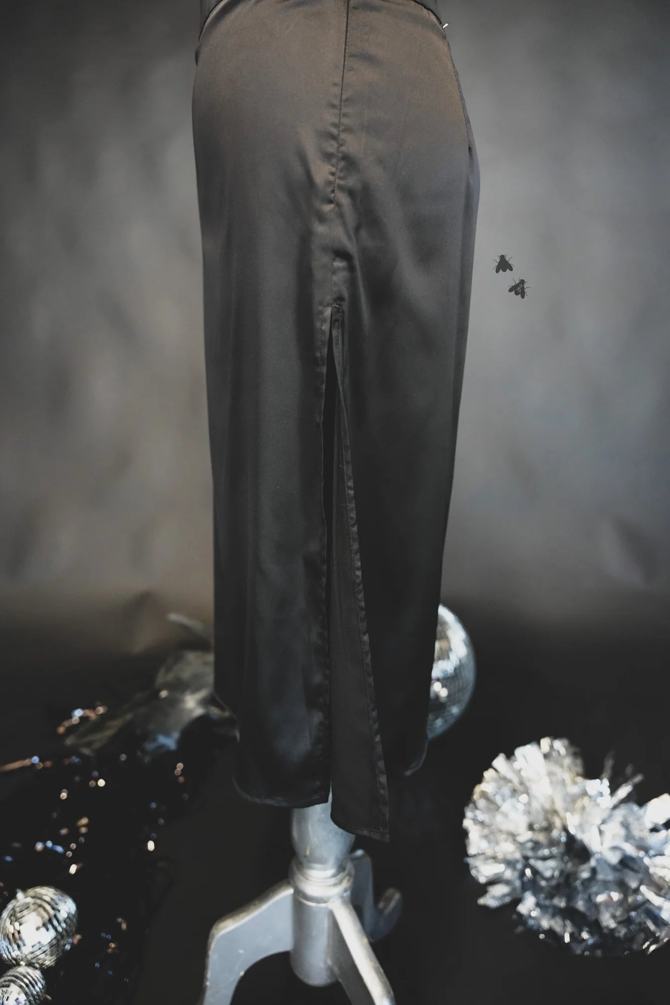 Slitastic skirt