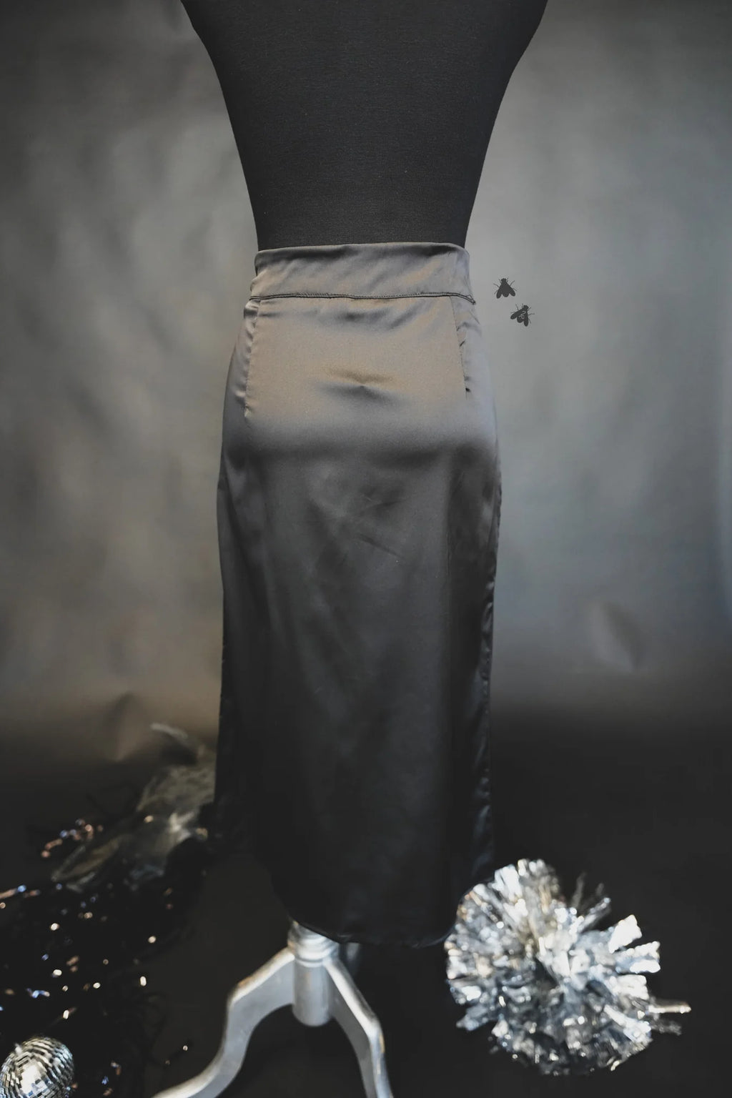 Slitastic skirt