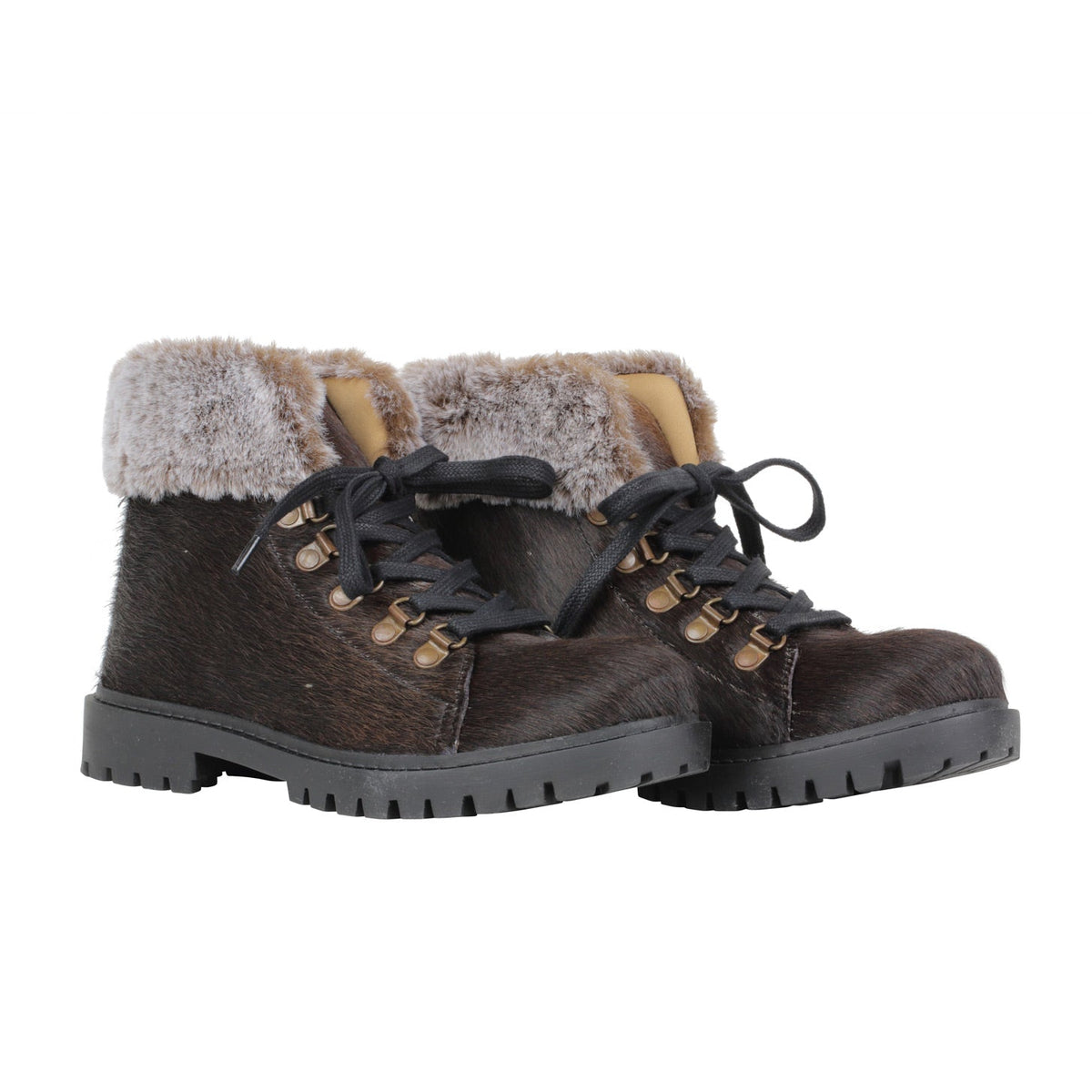 Turbulent Boots