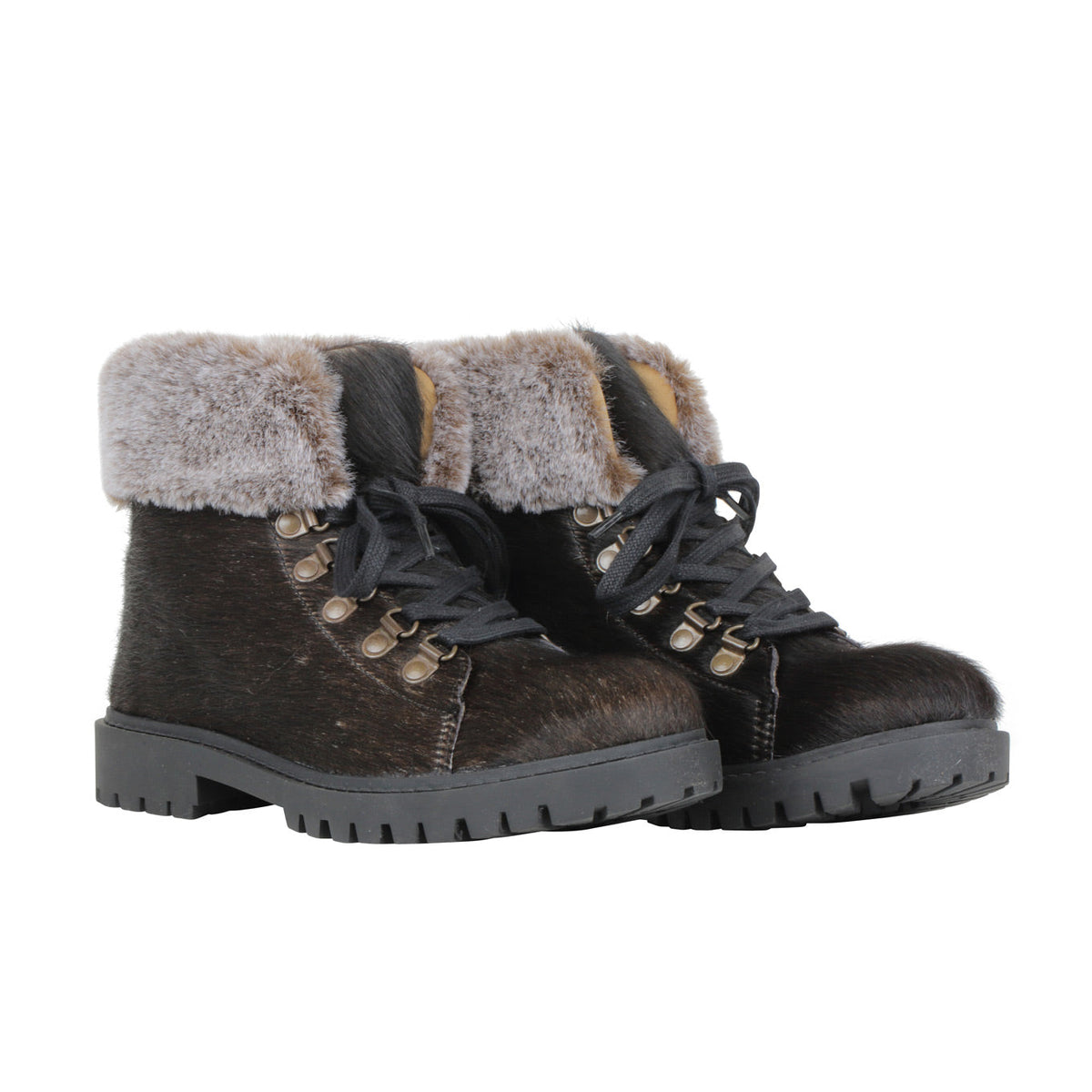 Turbulent Boots