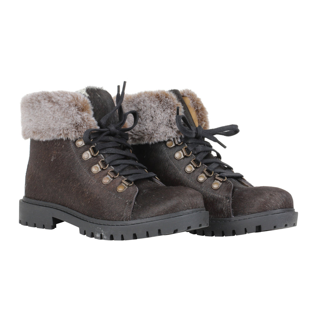 Turbulent Boots