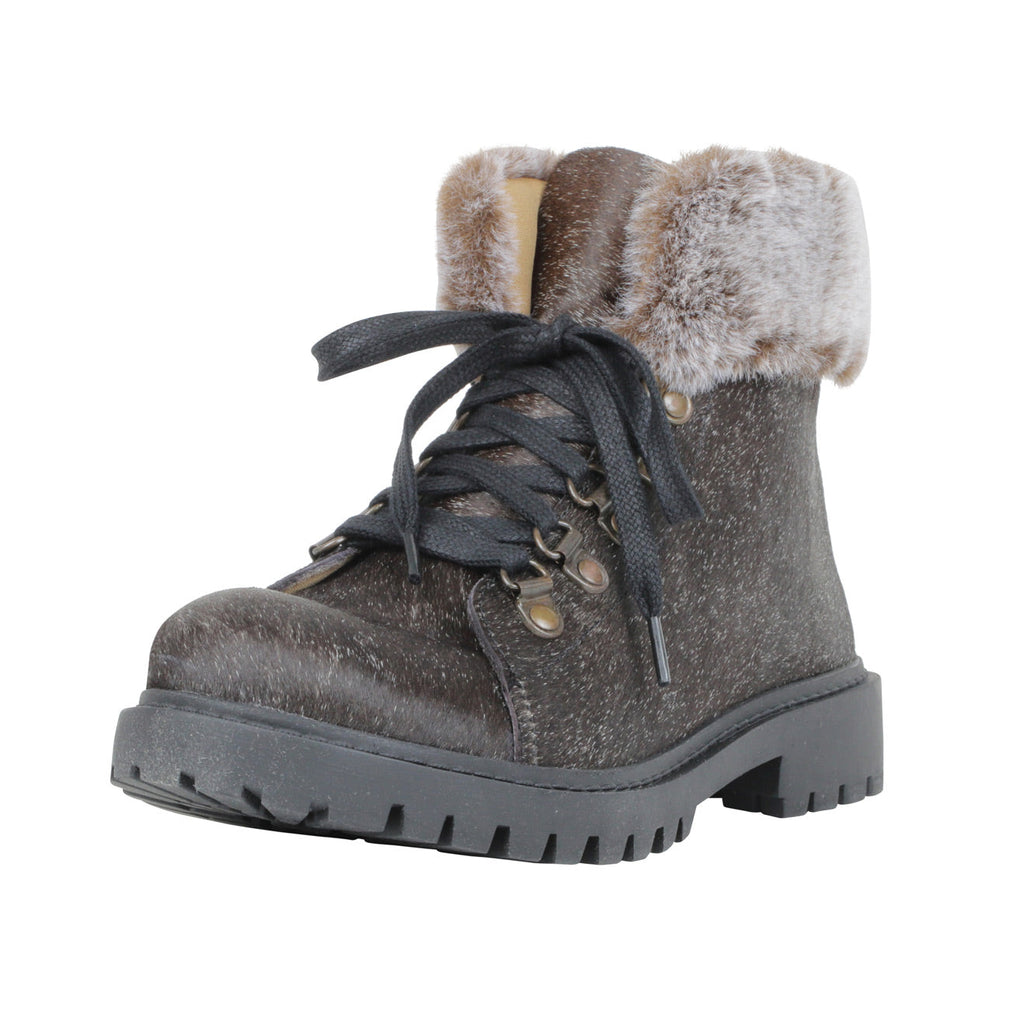 Turbulent Boots