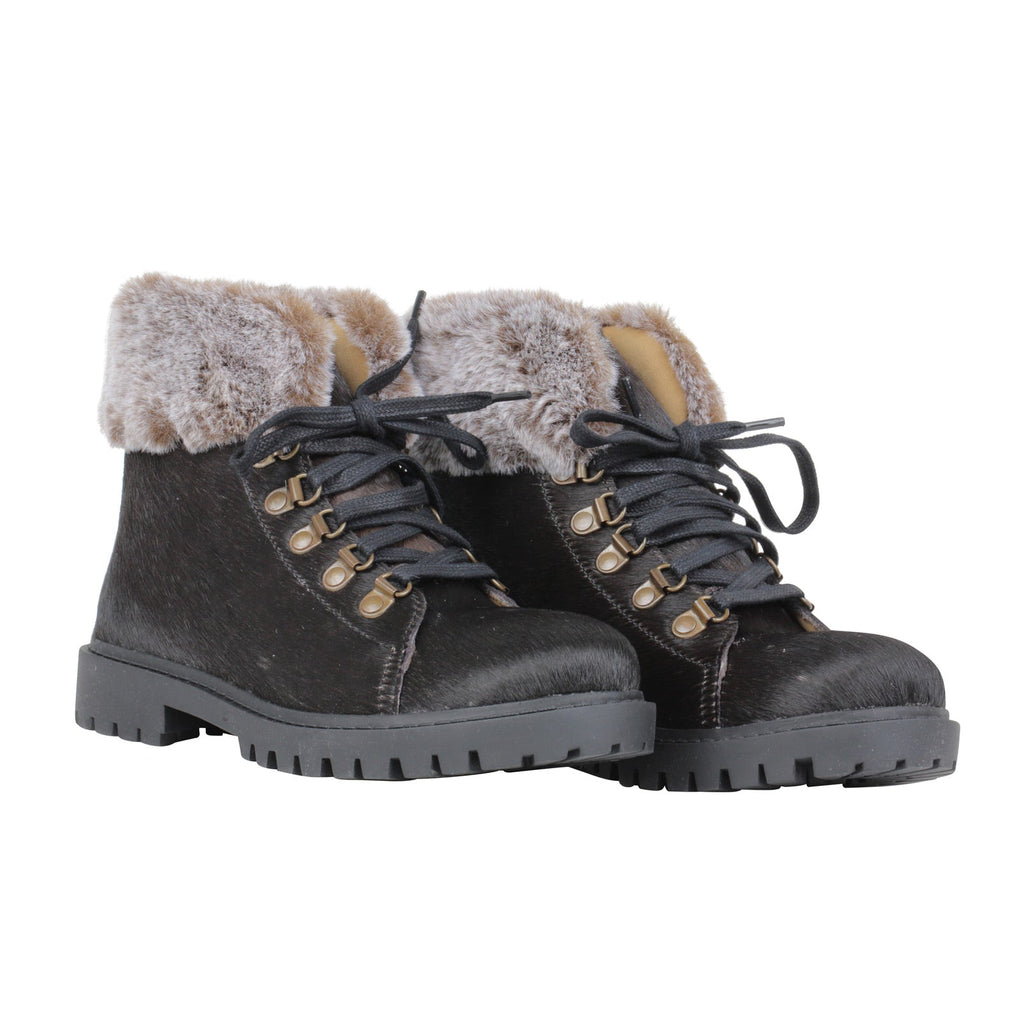Turbulent Boots
