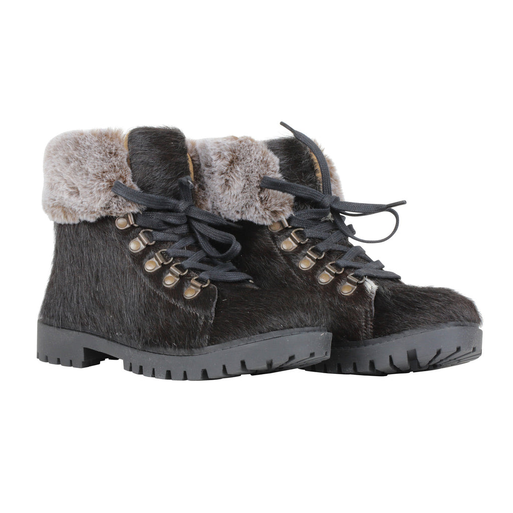 Turbulent Boots