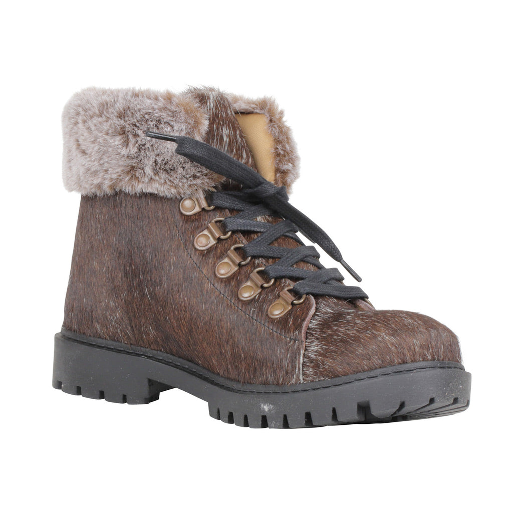 Turbulent Boots