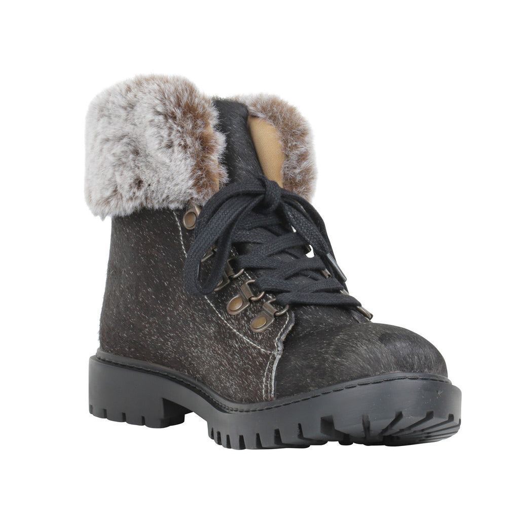 Turbulent Boots
