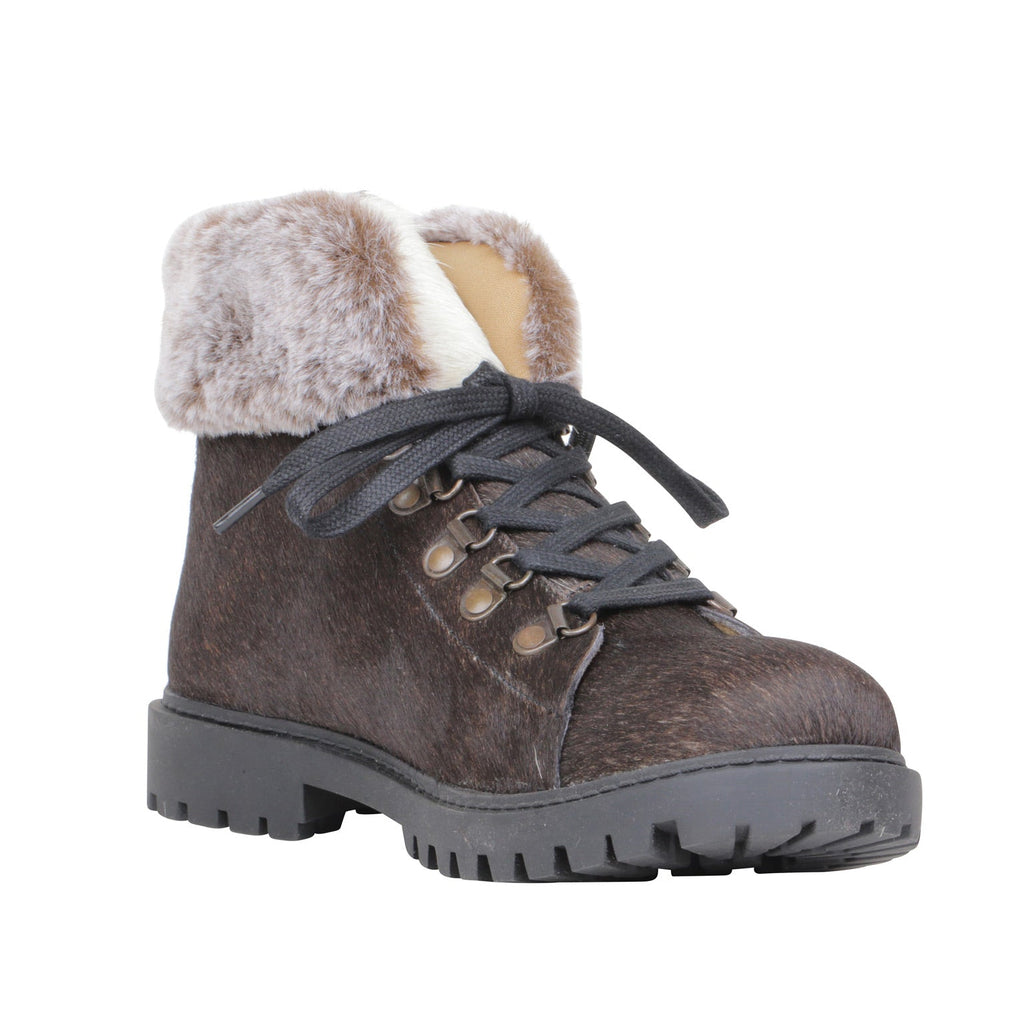 Turbulent Boots