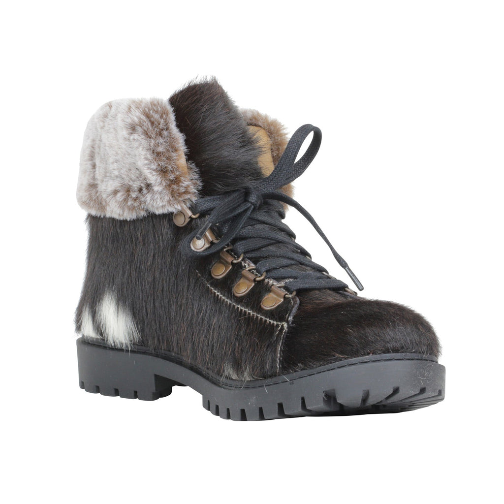 Turbulent Boots