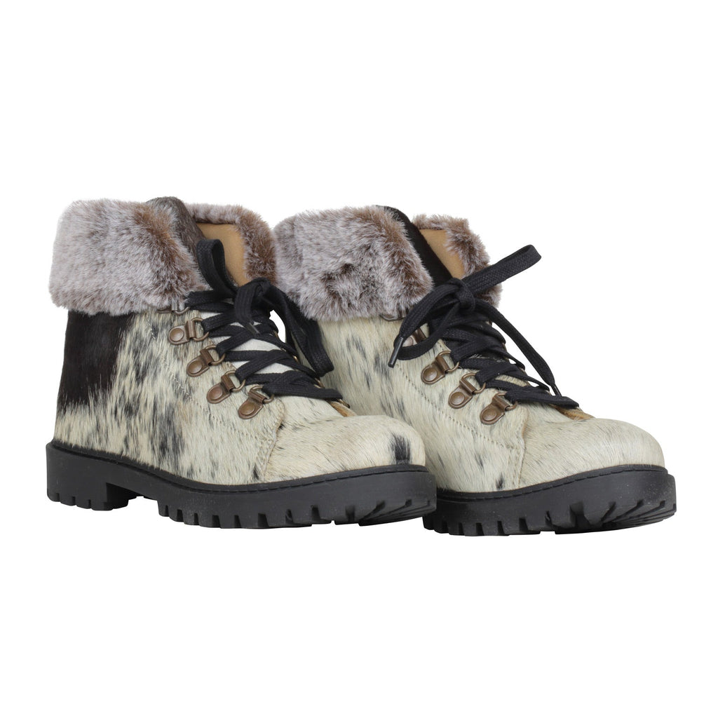 Turbulent Boots