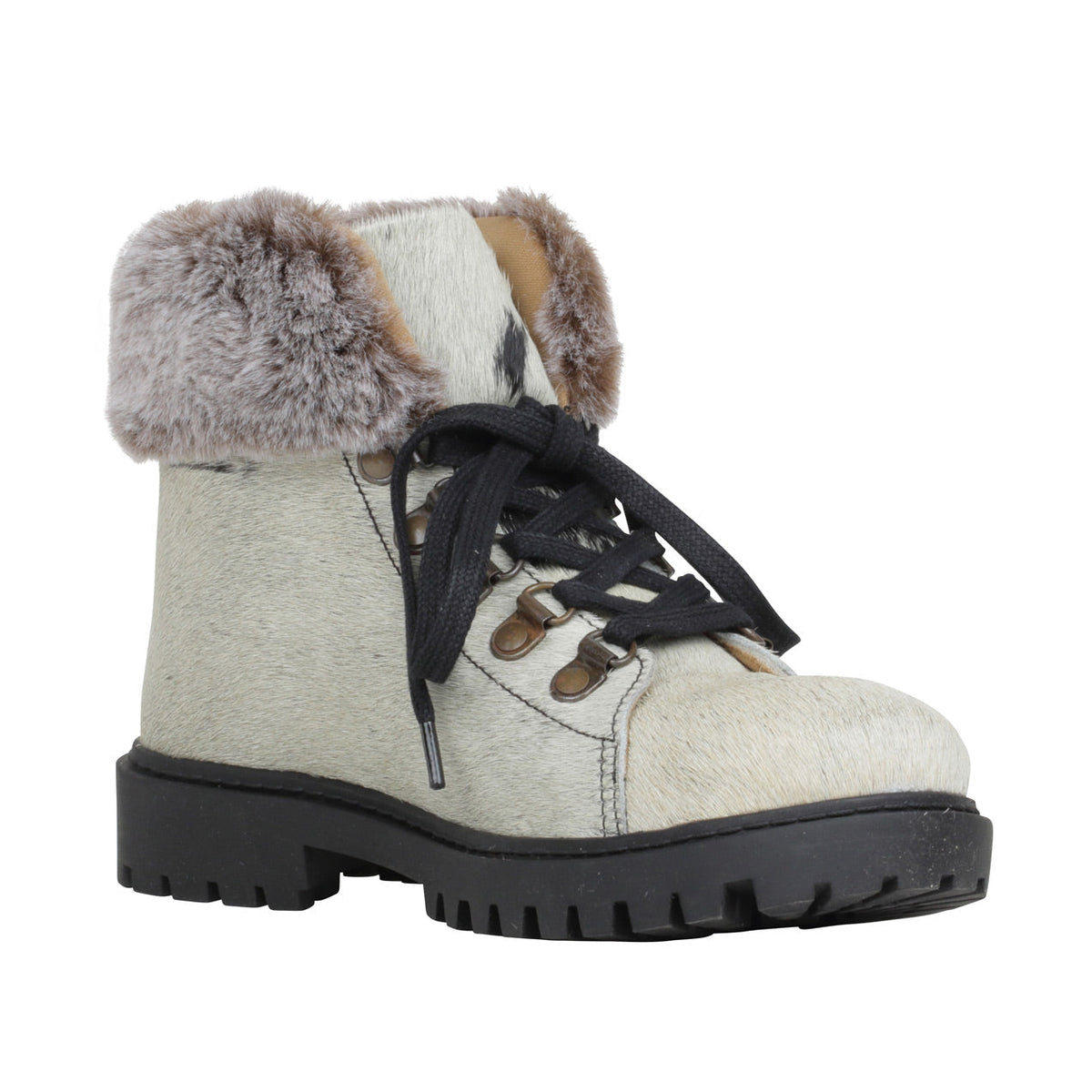Turbulent Boots