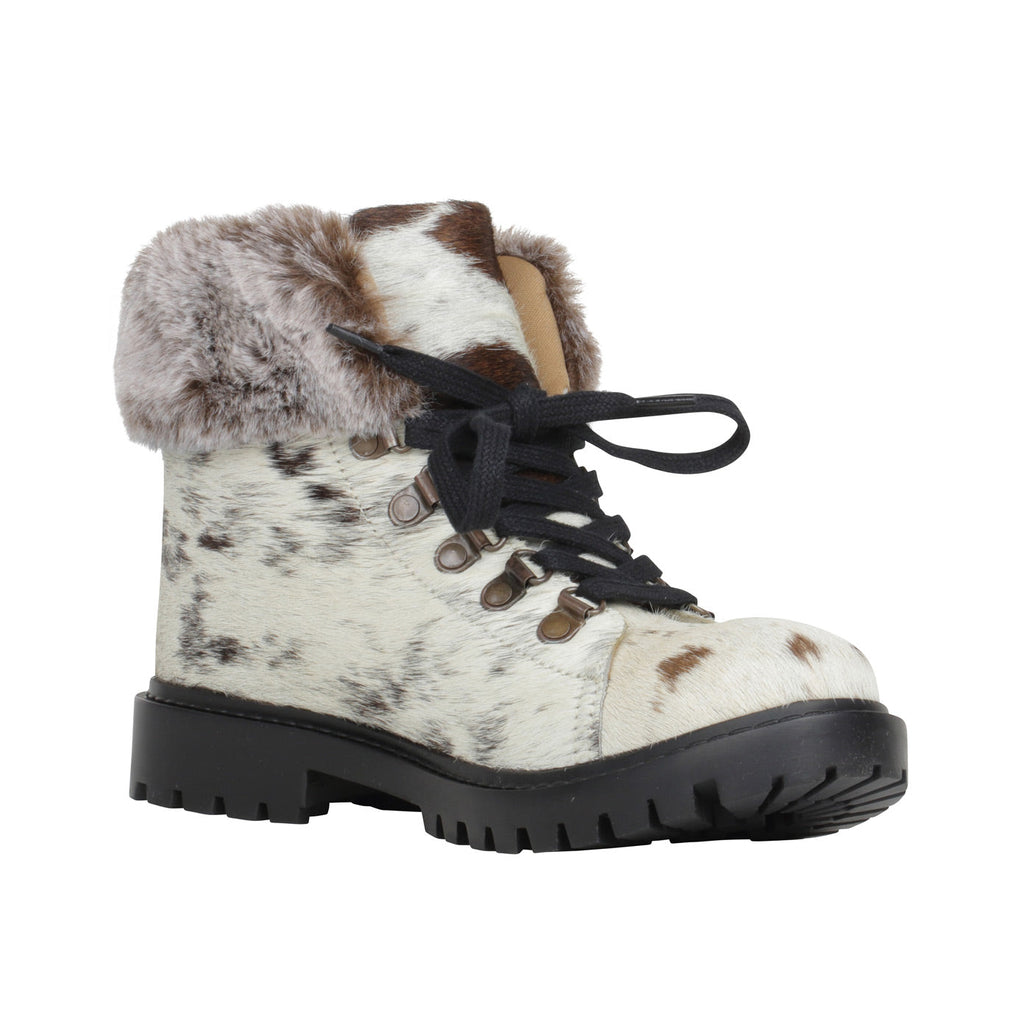 Turbulent Boots