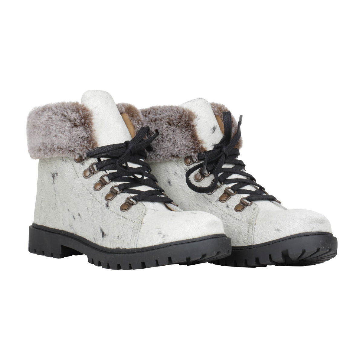 Turbulent Boots