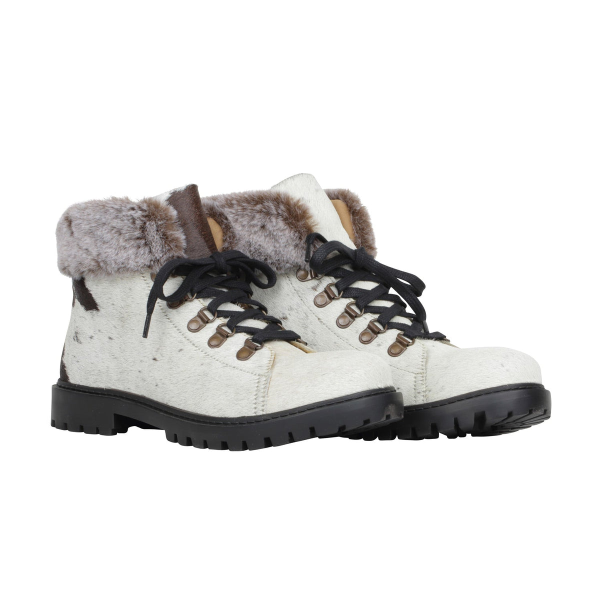 Turbulent Boots
