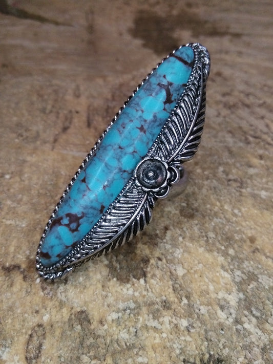 Western Style Long Stone Stretch Ring