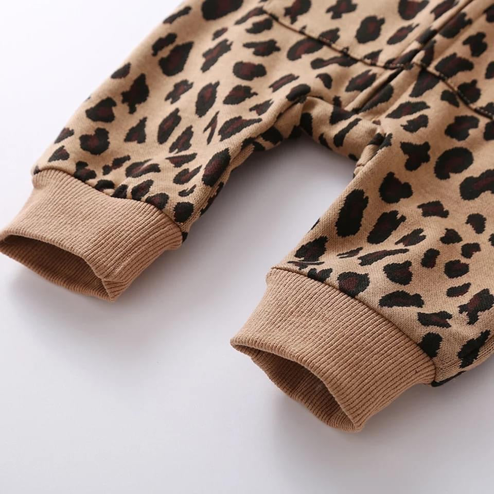 Leo Hoodie Jumper