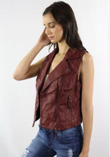 Load image into Gallery viewer, Wine vegan leather vest
