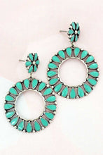 Load image into Gallery viewer, Saratoga Circle Earrings
