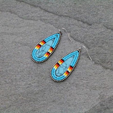 Load image into Gallery viewer, Tear drop earrings
