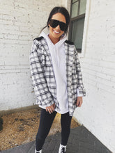 Load image into Gallery viewer, Mama- Plaid Hoodie
