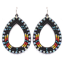 Load image into Gallery viewer, Open drop earrings
