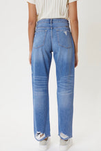 Load image into Gallery viewer, KanCan 90’s Boyfriend Jeans
