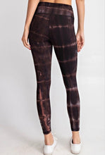 Load image into Gallery viewer, Lazer cut leggings
